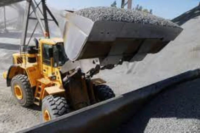 Щебень гранитный 5-10, 5-20, 20-40, 40-70, 0-40, 0-70 мм. самосвалами Днепр и область- фото № 1