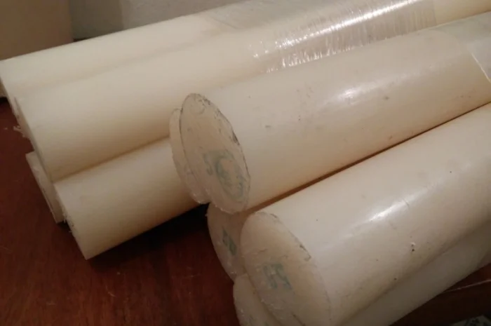 Капролон стержень – полиамід ПА6 у продажу- фото № 1