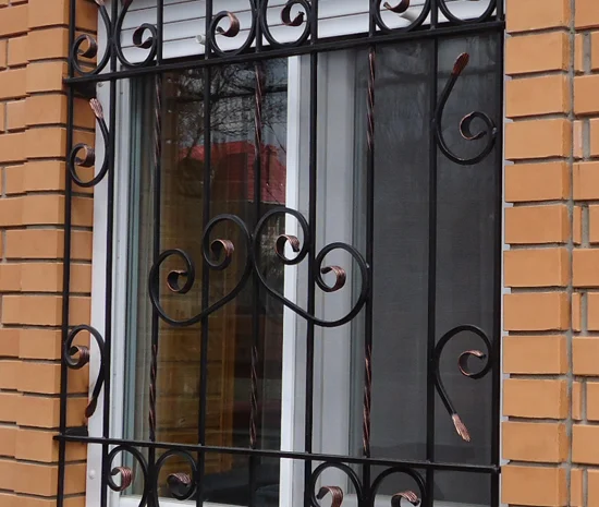 Металлические решётки на окна в Киеве- фото № 5