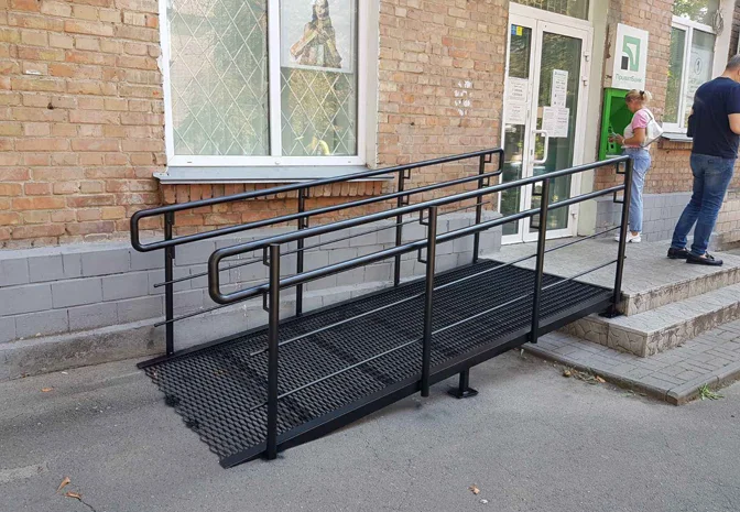 Изготовление и установка пандусов в Киеве. Разные размеры и конструкции.- фото № 2