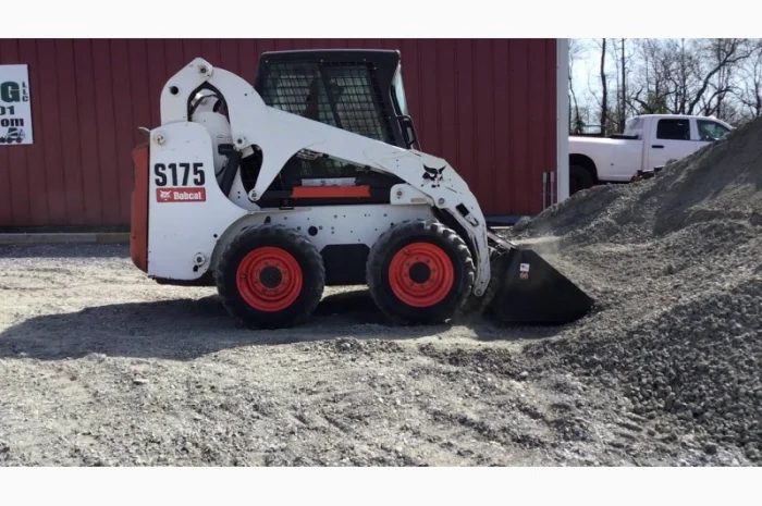 Послуги спецтехніки в Луцьку: оренда Bobcat- фото № 1