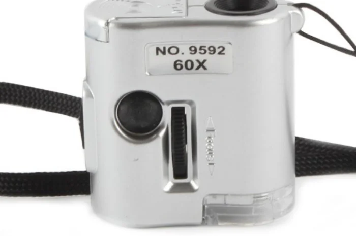 Карманный микроскоп MG 9592 60X с LED и ультрафиолетовой подсветкой- фото № 4