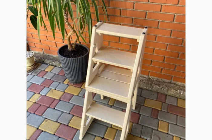 Стул-стремянка из сосны- фото № 2