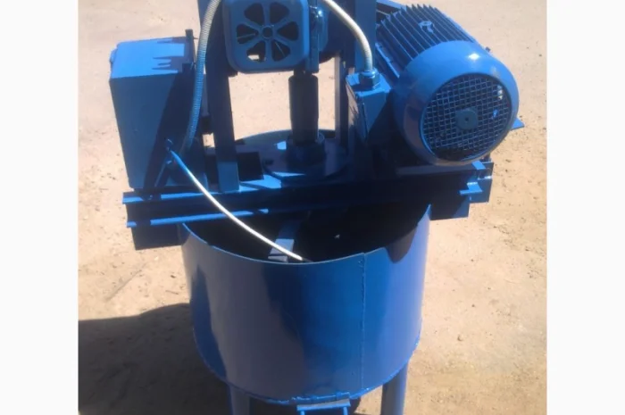 Растворосмеситель и растворомешалка 50-1500л- фото № 4