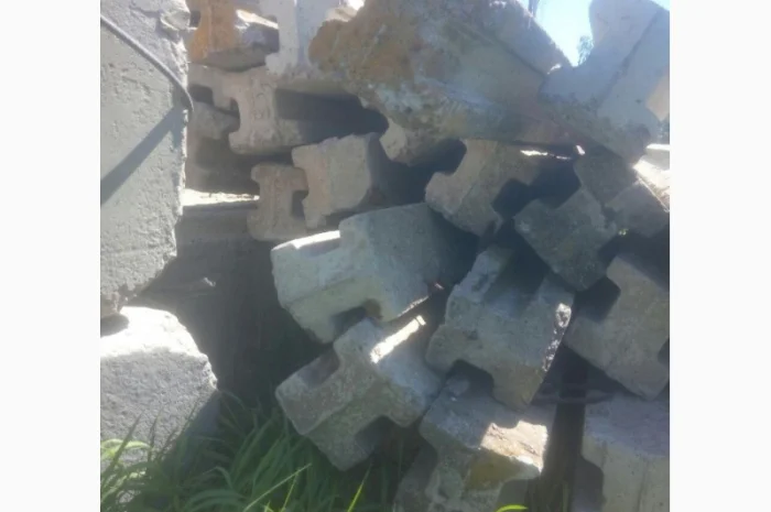 Заборные плиты б/у 6м*2м со столбиками в Киеве- фото № 3