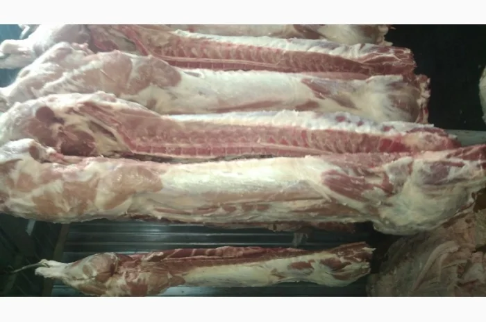 Свежая говядина и свинина в полутушах- фото № 3