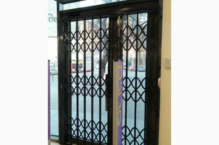 Раздвижные решетки Prof с ажурным дизайном- фото № 1