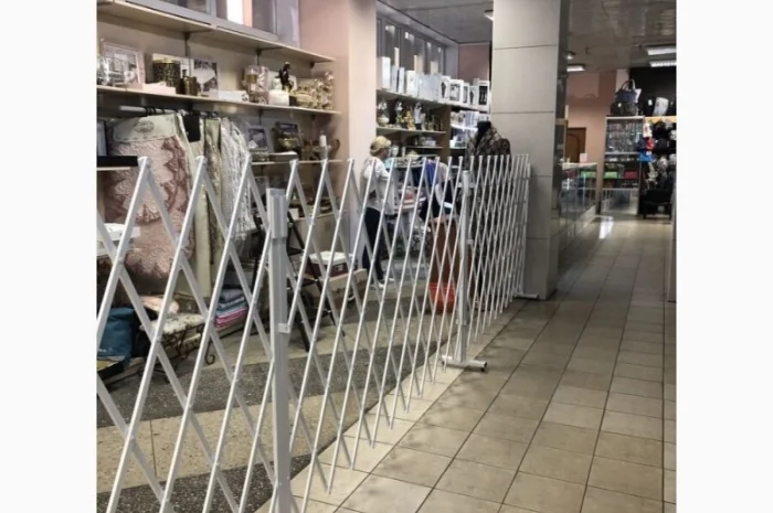 Раздвижные ограждения Prof для магазинов и торговых точек- фото № 2