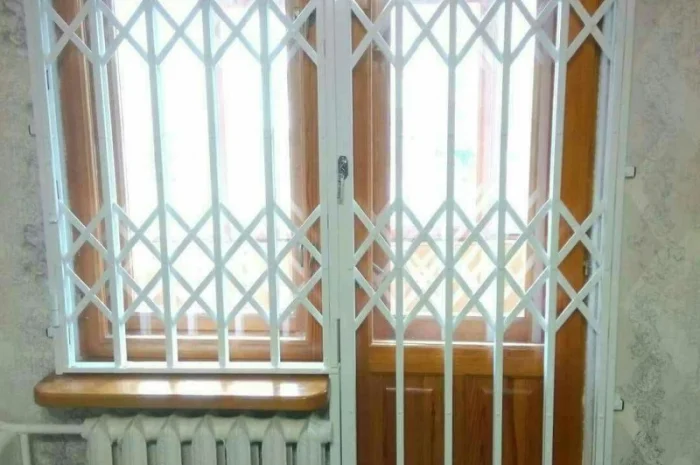 Розсувні ґрати Prof на балконний блок- фото № 3