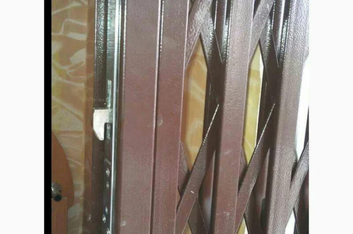 Раздвижные решетки Prof качественные для квартиры- фото № 2