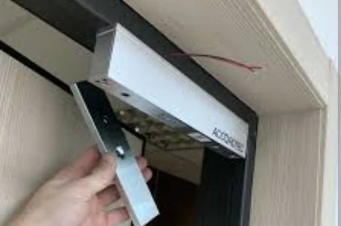 Магнитный замок на подъезд, подъездные двери Харьков- фото № 2