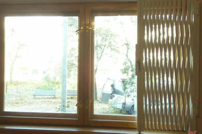 Раздвижные решетки Prof на двери и окна универсальные- фото № 3