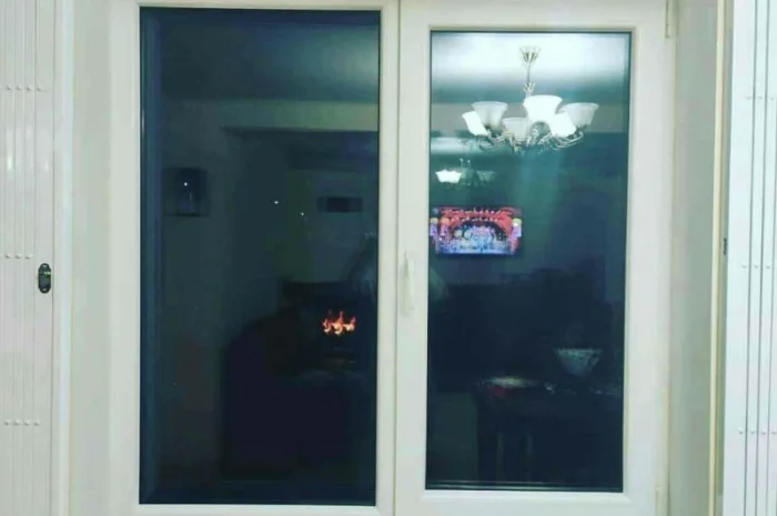 Раздвижные решётки Prof на окно с ажурным рисунком- фото № 3