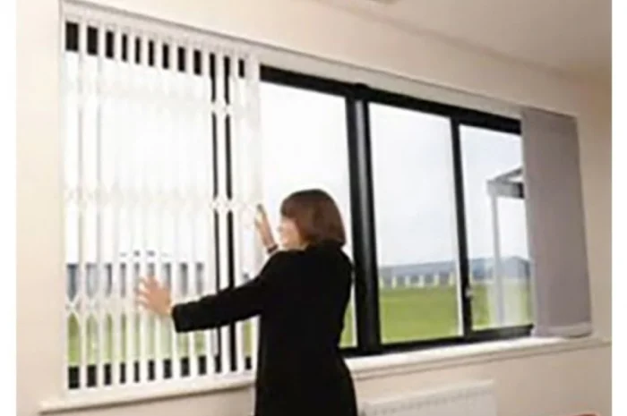 Раздвижные решётки, Розсувні грати Prof Оптіма- фото № 1