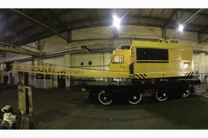 Кран железнодорожный КЖДЭ-25, 1992 год выпуска- фото № 1