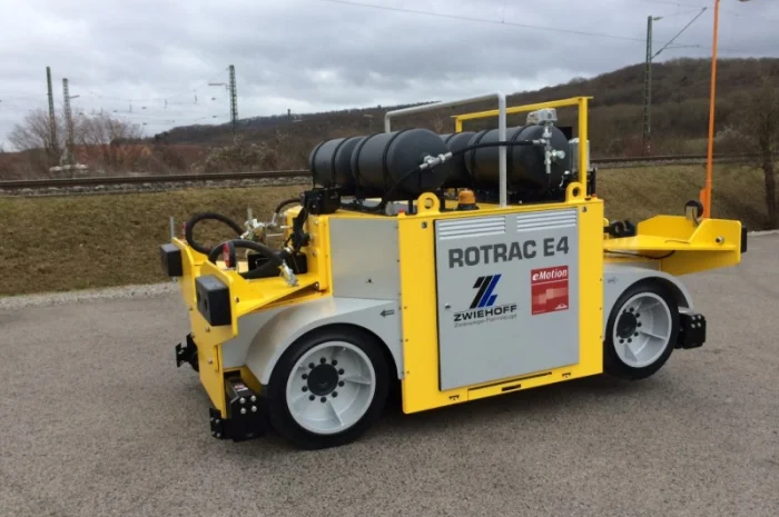 Дорожно-рельсовая техника - Rotrac E4- фото № 2
