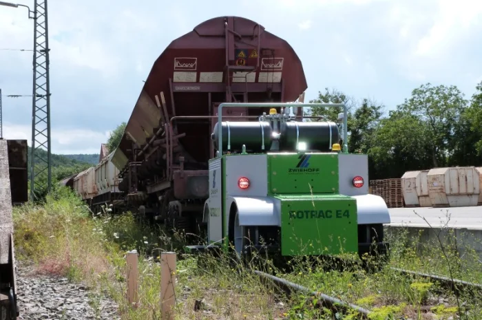 Дорожно-рельсовая техника - Rotrac E4- фото № 3