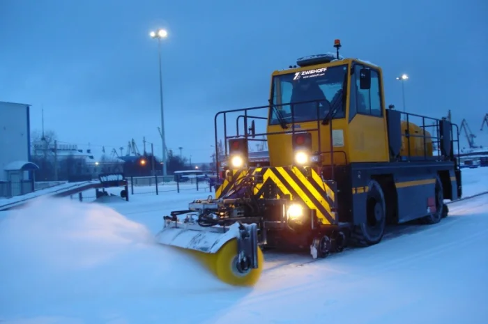 Маневровая техника Rotrac RR (NN) для тяжелых маневровых работ- фото № 4