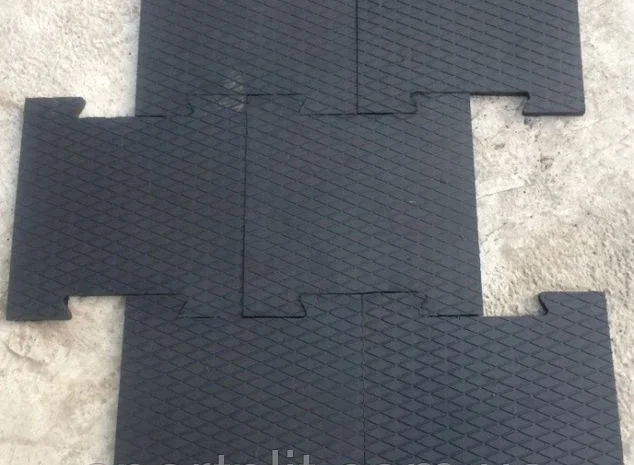 Резиновый мат для тренажерного зала- фото № 1