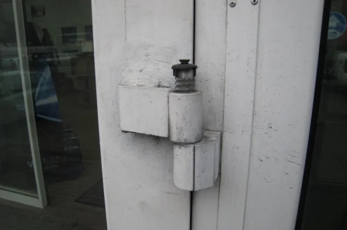 Фурнитура для алюминиевых дверей, петли, замки, ручки для алюминиевых дверей, петли C-94- фото № 1