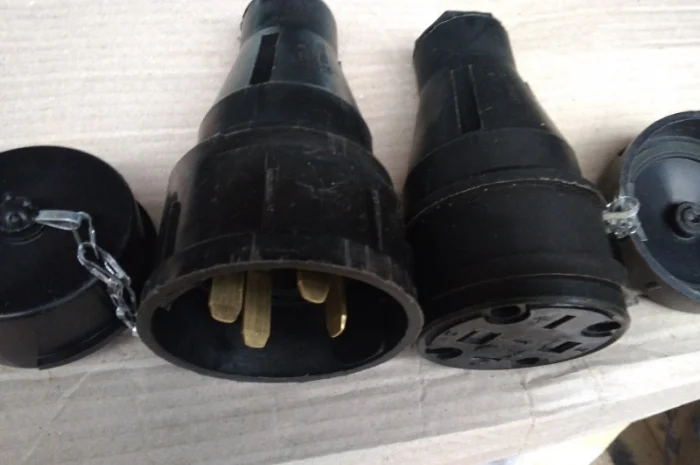 Продам штепсельні зєднання для електрокабелів- фото № 3