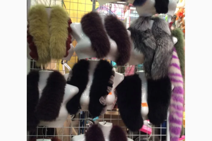 Опушка и воротники из натурального меха- фото № 3