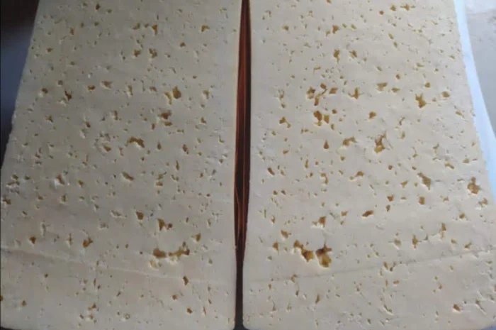 Сирний продукт"Український", 50% жиру в сухій речовині, круг, брус- фото № 5