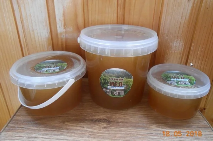 Травневый мед с разнообразием цветов- фото № 1