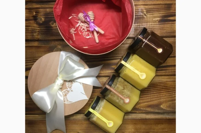Жіночі подарункові набори з крем-медом- фото № 10