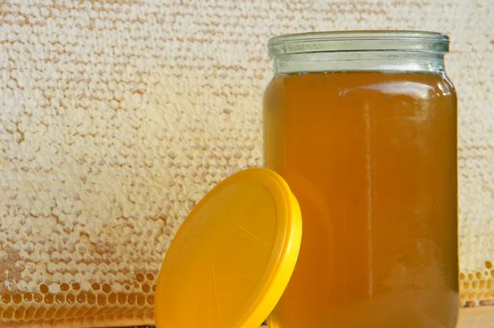 Акацієвий мед 2021 року, мед з фацелією- фото № 1