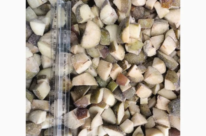 Груша різана кубиком заморожена- фото № 1