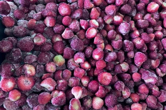 Полуниця прес-клас, очищена- фото № 3