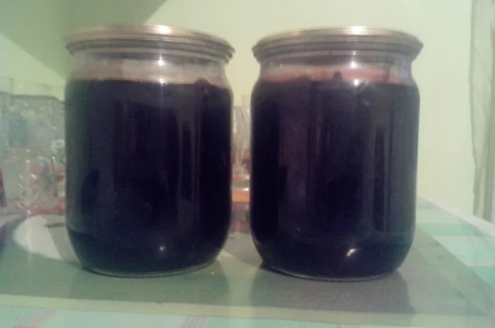 Чорниця(афини) у власному соці- фото № 1