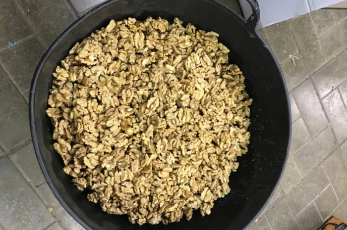 Куплю ядро грецького горіха 240 грн- фото № 1