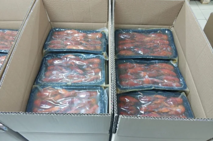 Замороженные вареные целые раки в рассоле с укропом- фото № 1