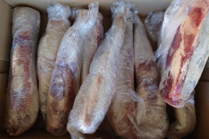 Язик яловичий без під’язичника – свіжо упакований- фото № 1