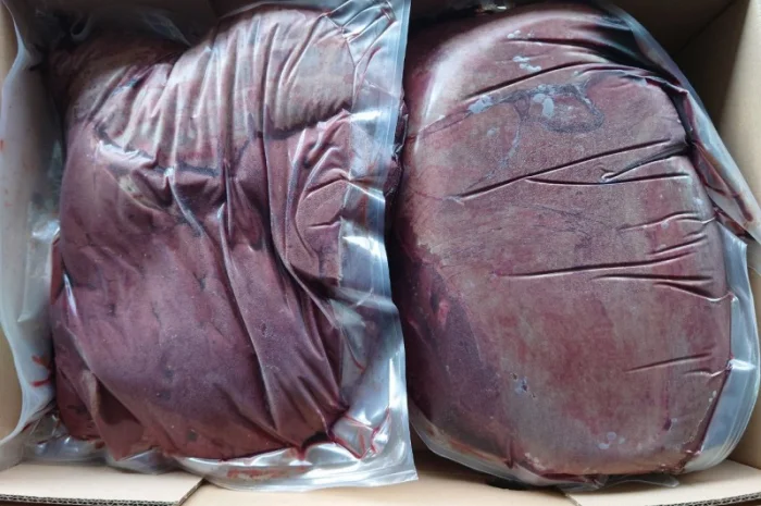 Печінка яловича в вакуумній упаковці, імпортна- фото № 1