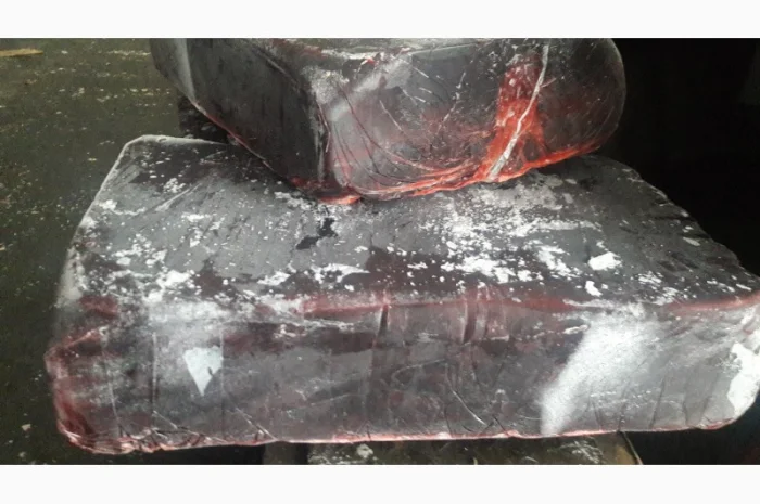 Кровь говяжья замороженная в полиблоке- фото № 1