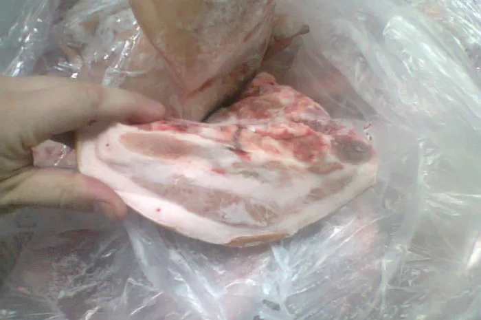 Продается щека свинины на шкуре и без шкуры- фото № 1