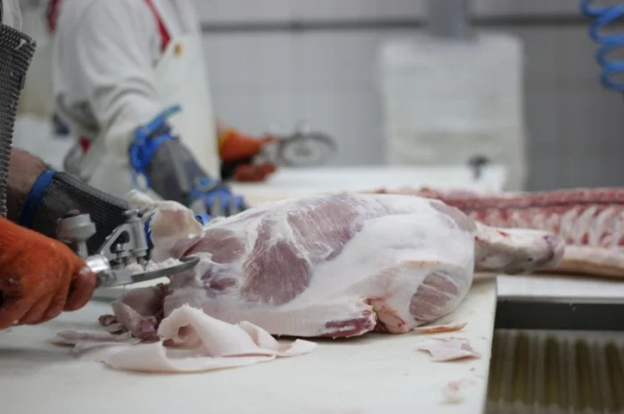 М'ясо свинне оптом від виробника: напівтуші, елементи та субпродукти- фото № 4