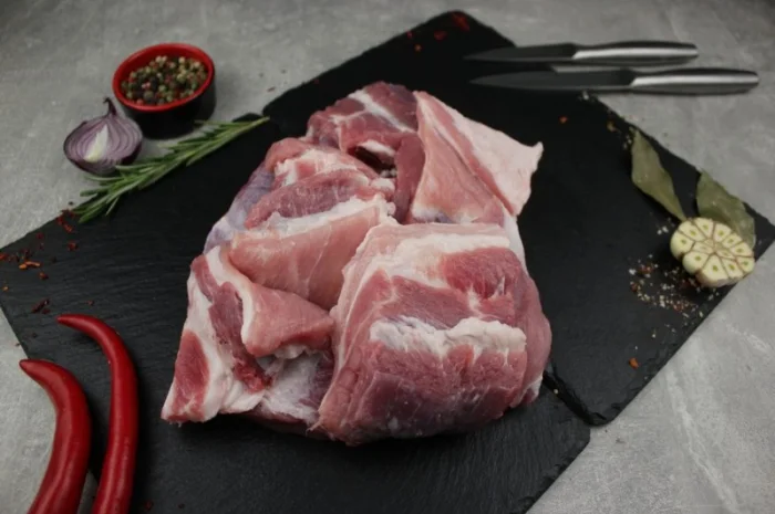 Продаємо напівжирний тримінг свинячий 80/20 для HoReCa- фото № 1