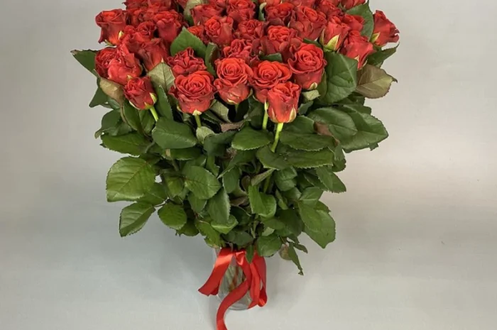 Велична троянда - ідеальний вибір для будь-якої події- фото № 2