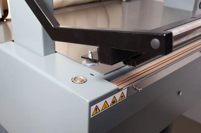 Термозбіжна пакувальна машина Strojplast Airless- фото № 3