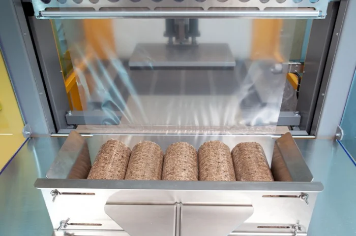 Пакувальна напівавтоматична лінія брикетів Strojplast- фото № 3