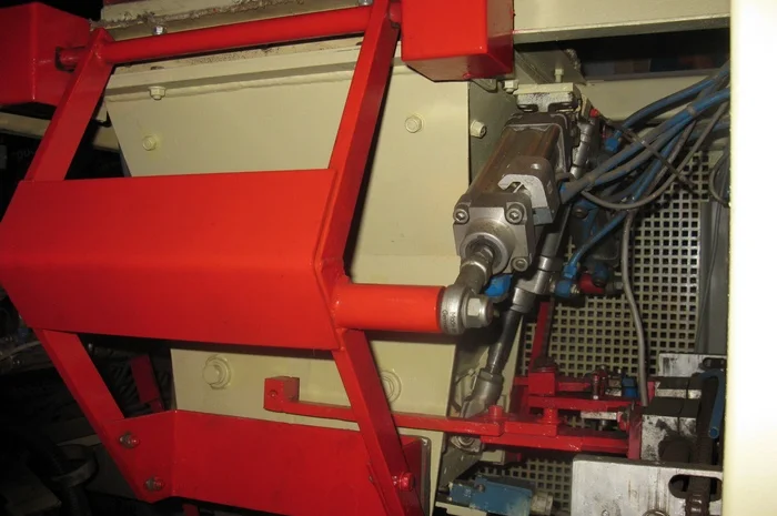 Продам автоматическую фасовочную-упаковочную линию WEBER в бумажные мешки 25-50 кг- фото № 7