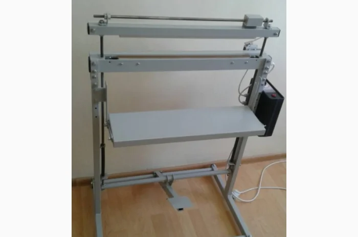 Запайщик пакетов импульсного нагрева 600мм. Напольный запайщик пакетов- фото № 2