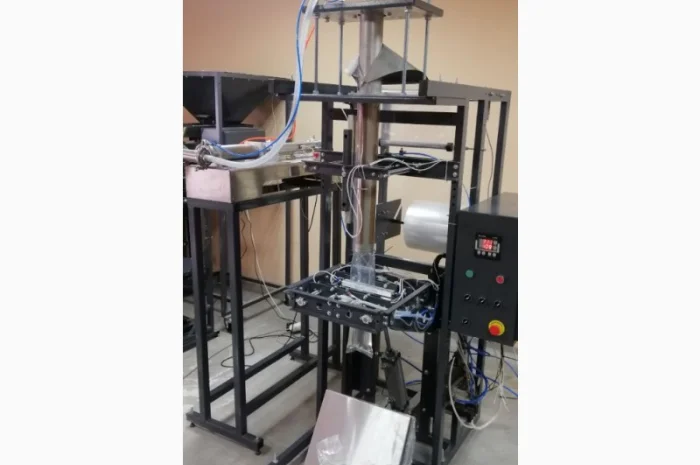 Пакувальний автомат для розфасовки та пакування харчових та не печевих продукті- фото № 1