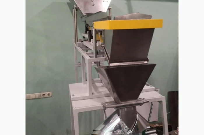 Полуавтомат упаковочный УФУ-3 модель 3- фото № 2