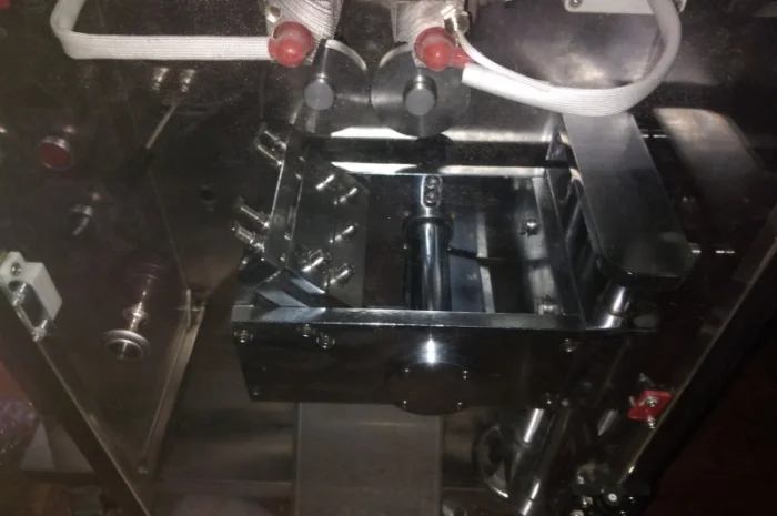 Станок фасовочный от 1 мл до 50мл и более. трехшовный- фото № 16