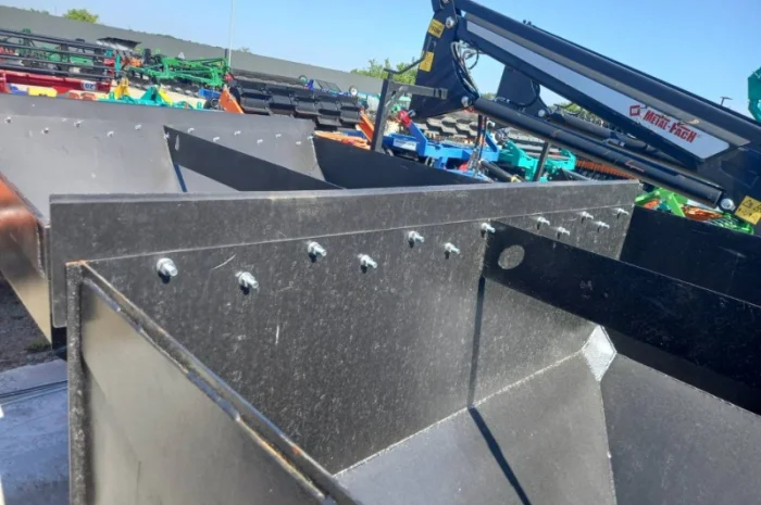 Ківш для завантаження мішків типу "Біг-Бег" 1.3 (м3)- фото № 3